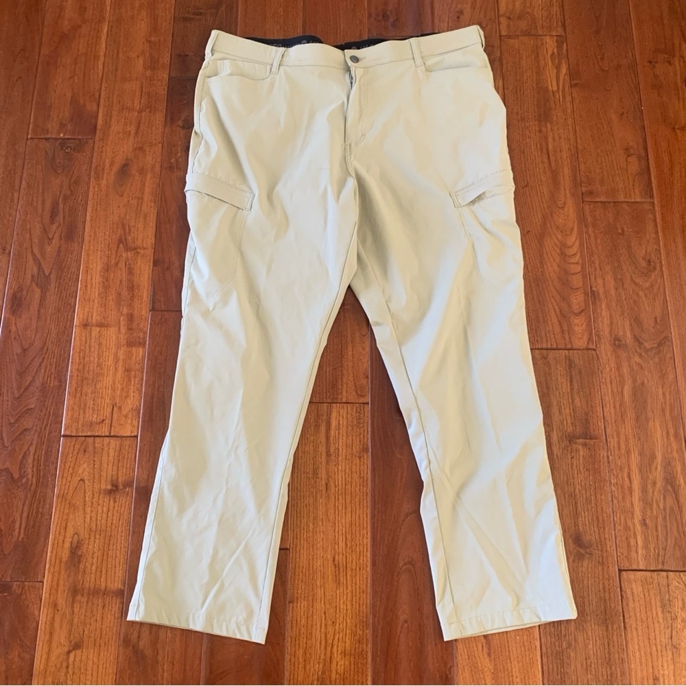 HI-TEC Ranger Tan Cargo Pants Men's Size 40x30 Performance Tech Outdoors Stretch